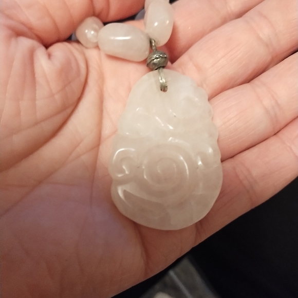 Pink Jade necklace - Picture 3 of 7